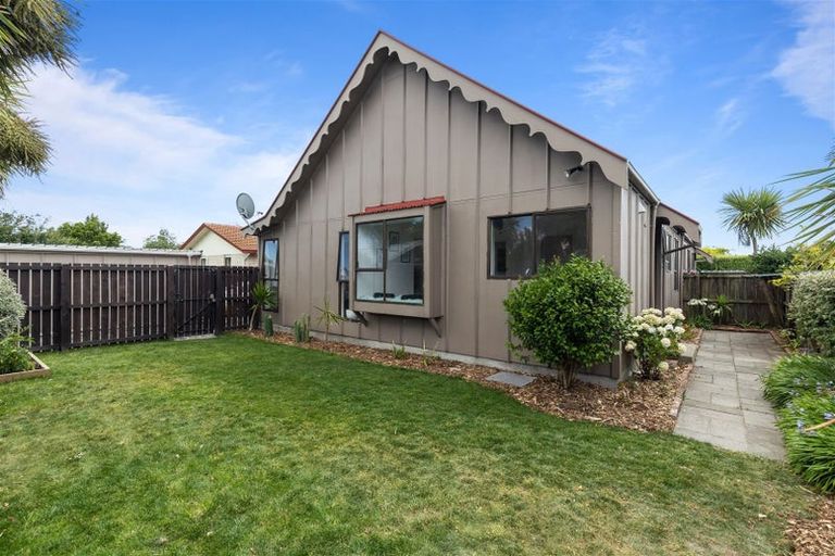 Photo of property in 2/66 Lakewood Drive, Burwood, Christchurch, 8083