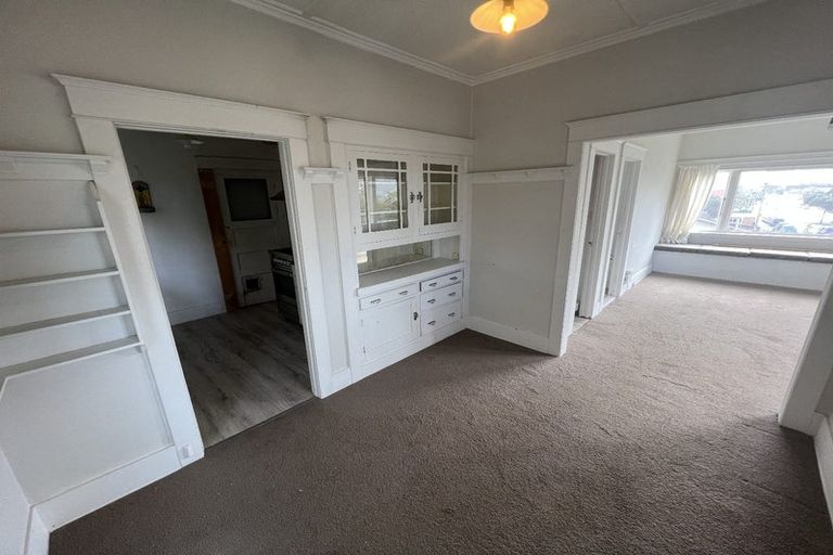 Photo of property in 2 Milne Terrace, Island Bay, Wellington, 6023