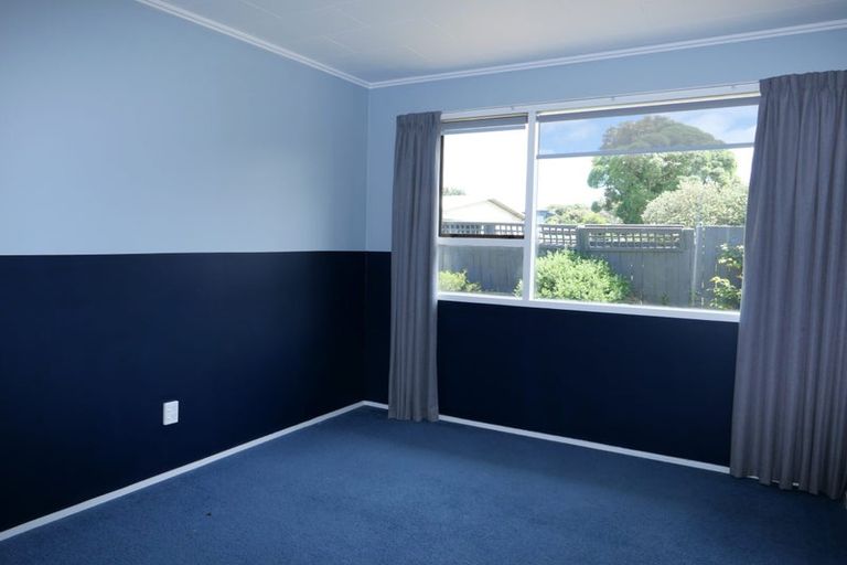 Photo of property in 7b Cypress Grove, Paraparaumu, 5032