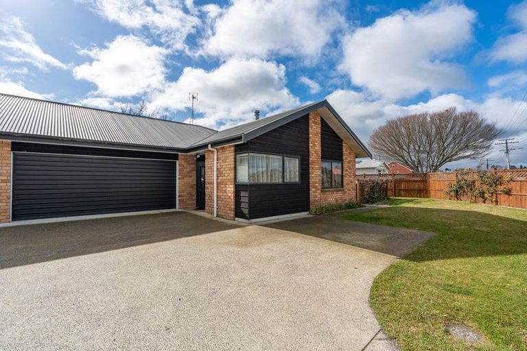 Photo of property in 2/415 Cambridge Road, Te Awamutu, 3800
