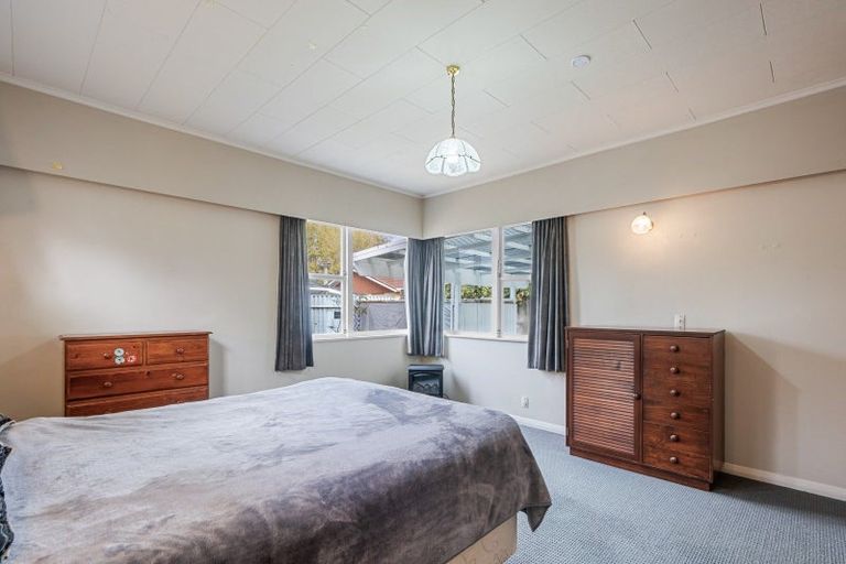 Photo of property in 18 Mcparland Street, Ebdentown, Upper Hutt, 5018