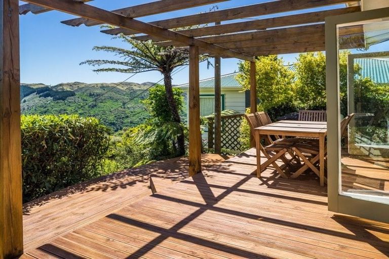 Photo of property in 21 Bedford Street, Northland, Wellington, 6012