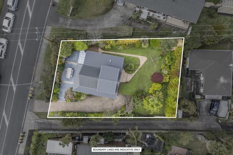 Photo of property in 99 Captain Scott Road, Glen Eden, Auckland, 0602