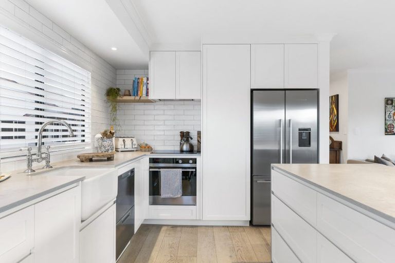 Photo of property in 28a Muricata Avenue, Mount Maunganui, 3116