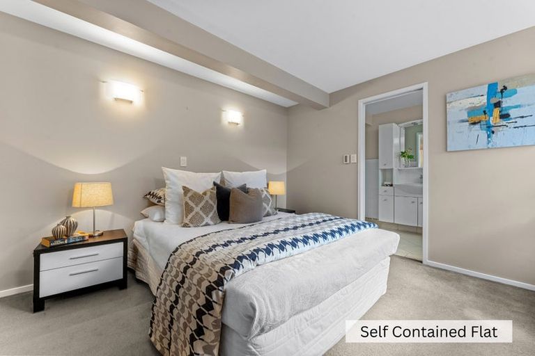 Photo of property in 2/101 Churchill Road, Murrays Bay, Auckland, 0630