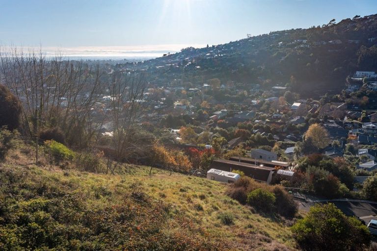 Photo of property in 16 Emerald Lane, Cashmere, Christchurch, 8022