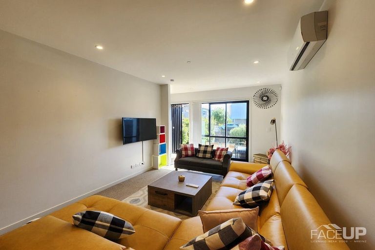 Photo of property in 30 Walter Merton Road, Hobsonville, Auckland, 0616