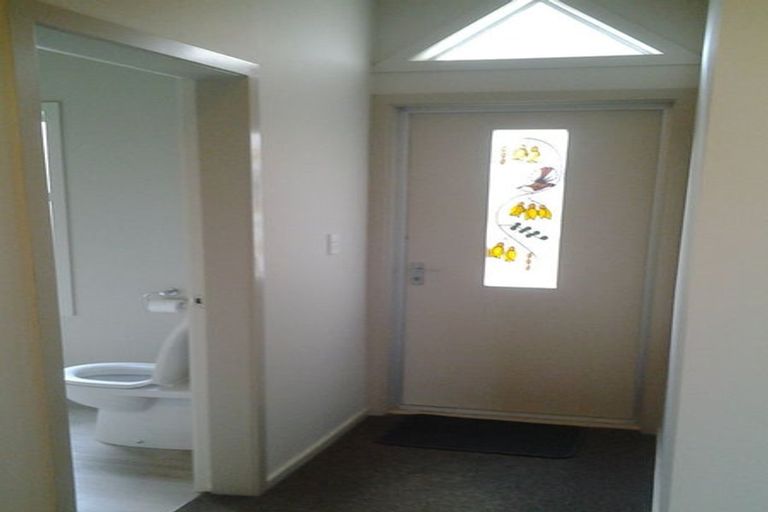 Photo of property in 121 Renown Road, Raumati South, Paraparaumu, 5032