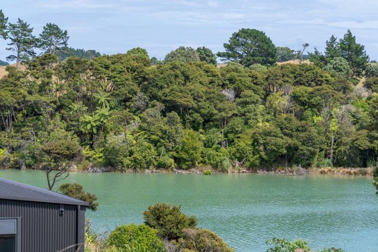 Photo of property in 3/25 Rangitahi Road, Raglan, 3225