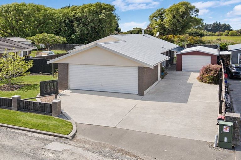 Photo of property in 44 Holland Drive, Kaiapoi, 7630