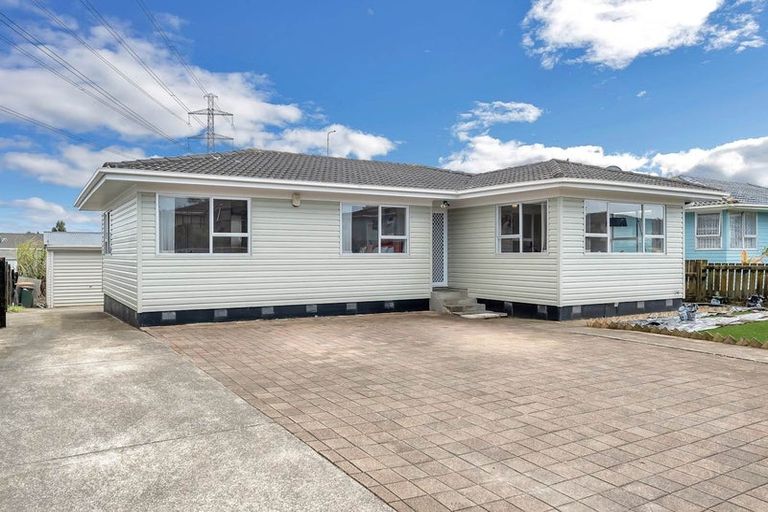 Photo of property in 39 Zelda Avenue, Clover Park, Auckland, 2023