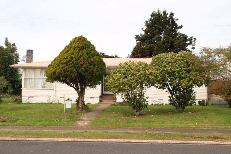 Photo of property in 5 Moffitt Place, Mangere East, Auckland, 2024