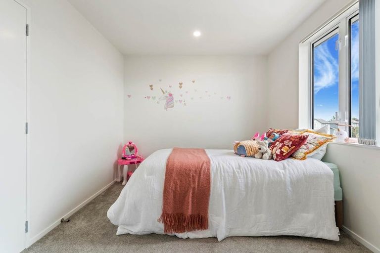 Photo of property in 4 Warbler Crescent, Papakura, 2110