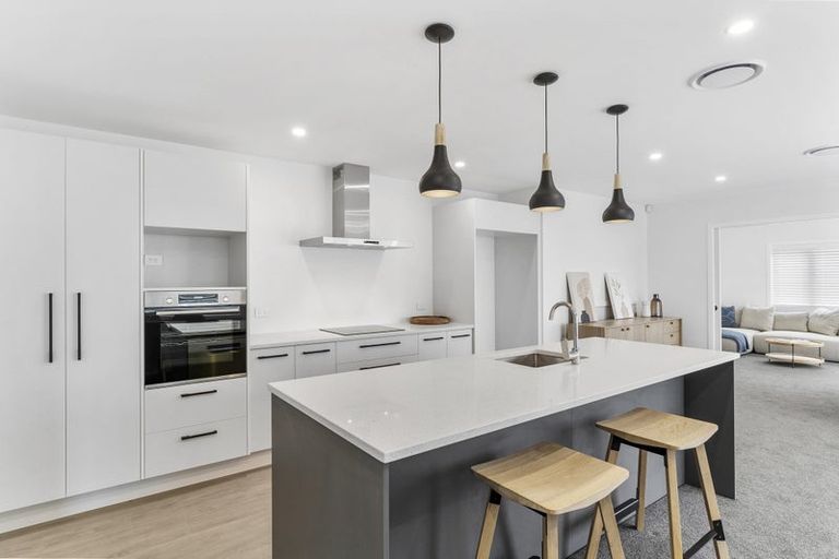 Photo of property in 41 Ken Douglas Drive, Aotea, Porirua, 5024