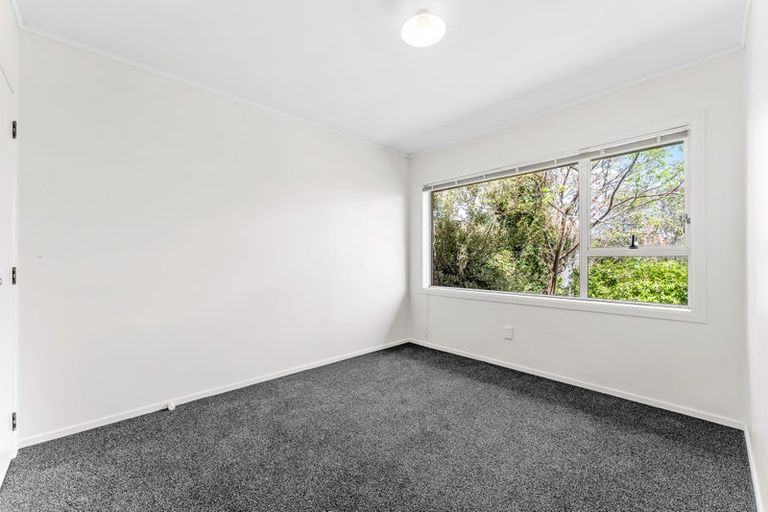 Photo of property in 18a Brian Crescent, Stanmore Bay, Whangaparaoa, 0932