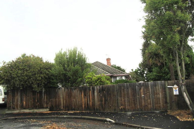 Photo of property in 24 Westcott Street, Dallington, Christchurch, 8061