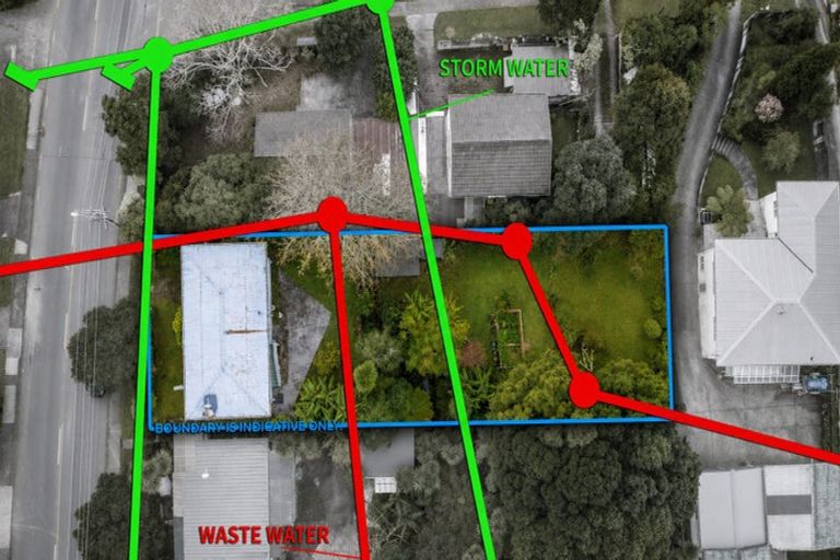 Photo of property in 4 Sunnyside Road, Sunnyvale, Auckland, 0612