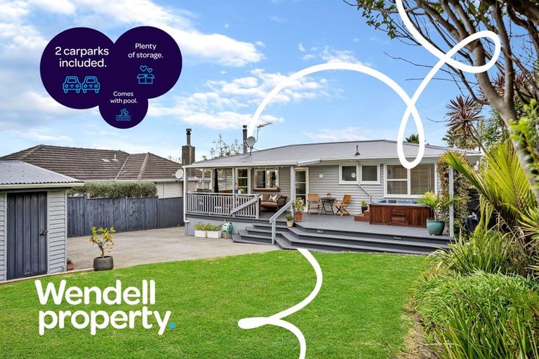 Photo of property in 20 Kapuka Road, Mangere Bridge, Auckland, 2022
