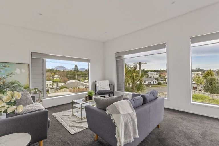 Photo of property in 26 Birdwood Avenue, Moturoa, New Plymouth, 4310