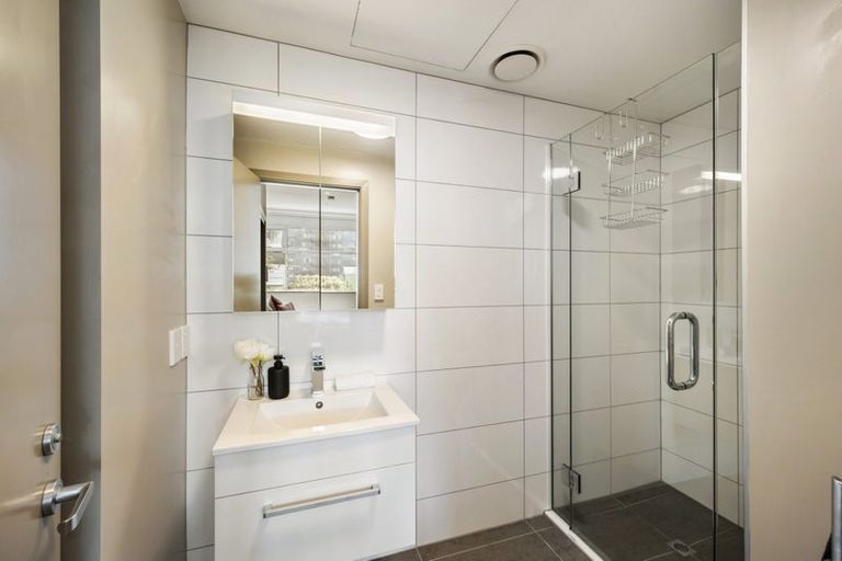 Photo of property in Canvas Apartments, 8/307 Willis Street, Te Aro, Wellington, 6011