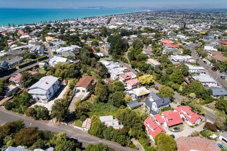 Photo of property in 1 Harvey Road, Bluff Hill, Napier, 4110
