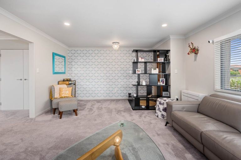 Photo of property in 35 Elmbridge Place, Owhata, Rotorua, 3010