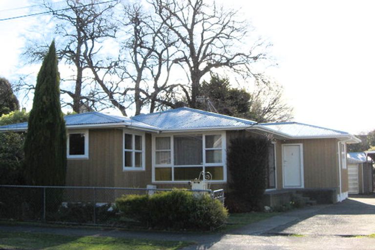 Photo of property in 2 Given Street, Havelock North, 4130