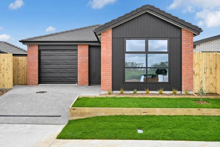 Photo of property in 23 Scenic Rise, Rototuna North, 3281