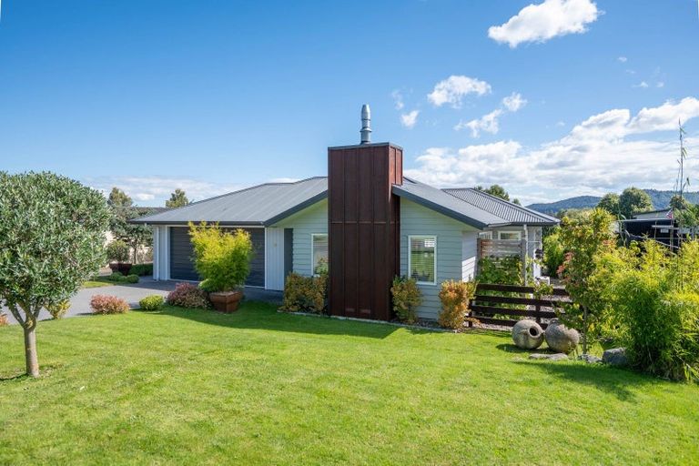 Photo of property in 68 Kenrigg Road, Kinloch, Taupo, 3377