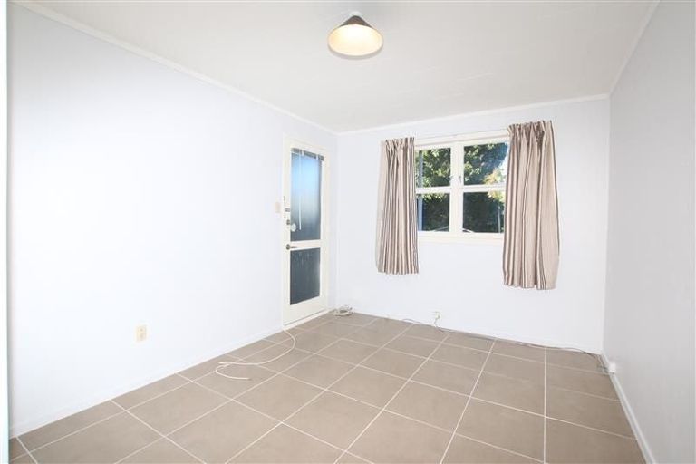 Photo of property in 1/34 Glendale Road, Glen Eden, Auckland, 0602