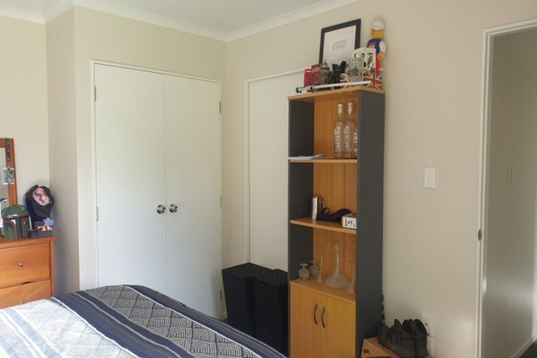 Photo of property in 8 Neesons Way, Glendene, Auckland, 0602