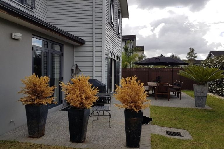 Photo of property in 14 Trecarne Street, Karaka, Papakura, 2113