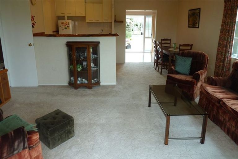 Photo of property in 2 Harris Place, Ngatea, 3503