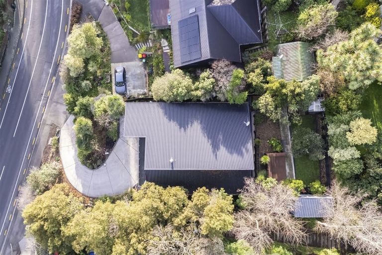 Photo of property in 300 Centaurus Road, Hillsborough, Christchurch, 8022