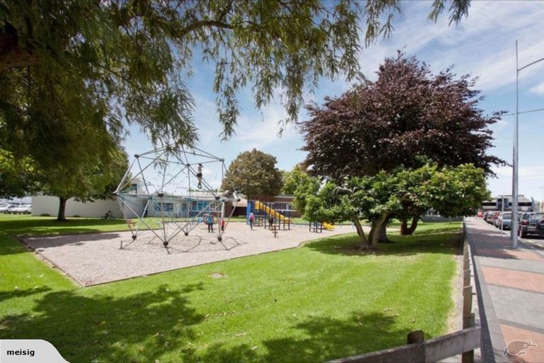 Photo of property in 2/14 Wood Street, Papakura, 2110