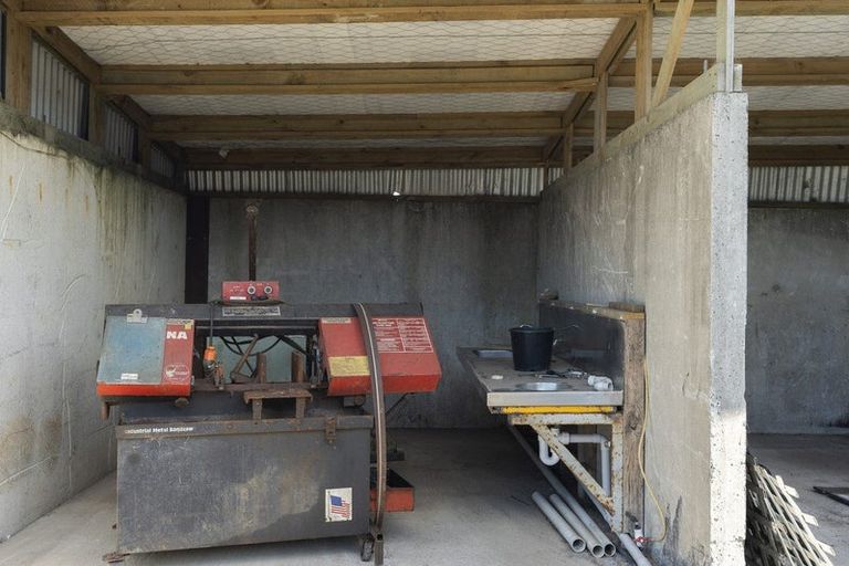 Photo of property in 35 Pataua Road South, Parua Bay, Onerahi, 0192