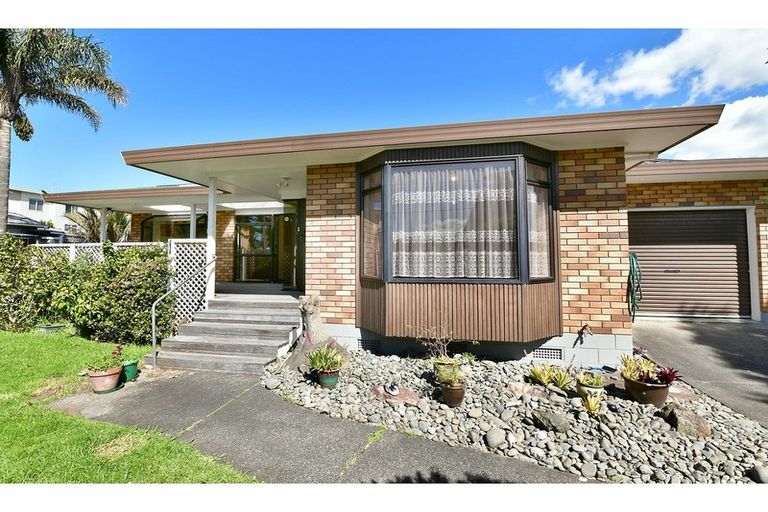 Photo of property in 8 Moenui Avenue, Orewa, 0931