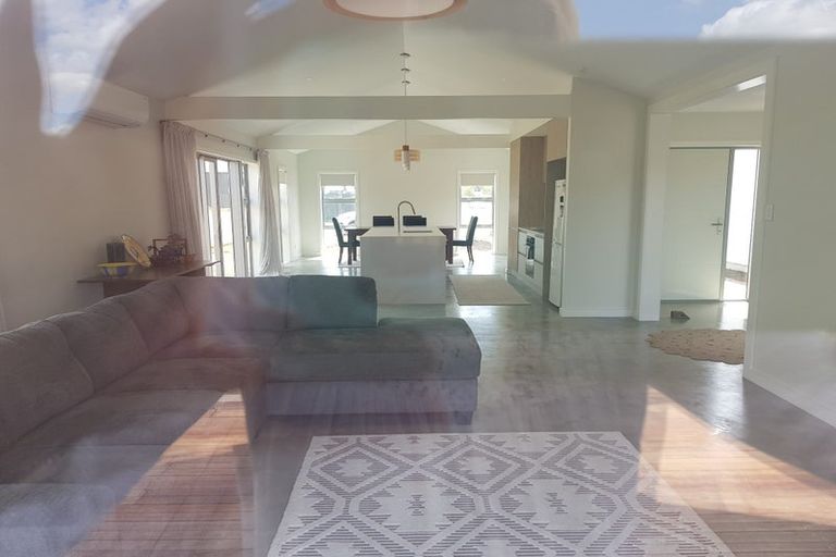 Photo of property in 18 Tuatahi Avenue, Solway, Masterton, 5810