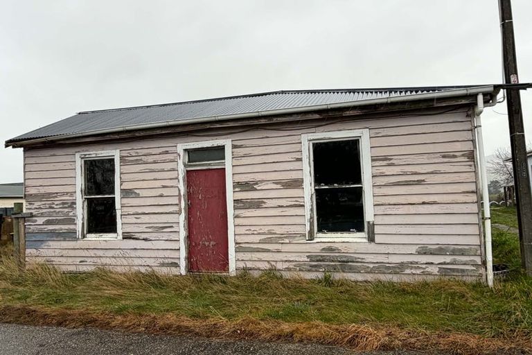 Photo of property in 55 Main Road, Clinton, 9534