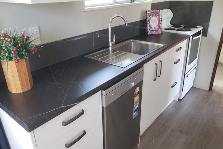 Photo of property in 26 Elmwood Crescent, Pukete, Hamilton, 3200