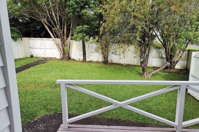 Photo of property in 44 Brandon Road, Glen Eden, Auckland, 0602
