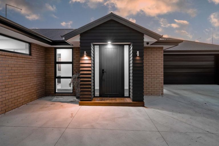 Photo of property in 5 Atap Place, Northwood, Christchurch, 8051