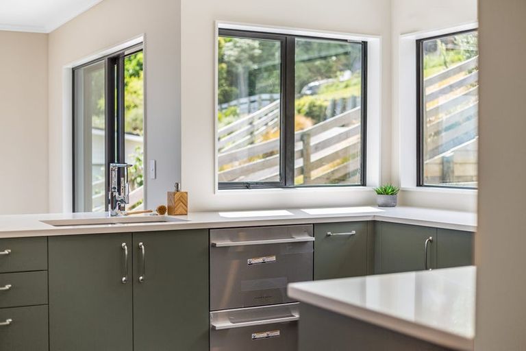 Photo of property in 11 Wilson Way, Waikanae, 5036