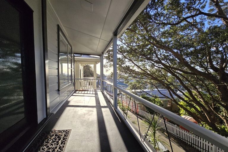 Photo of property in 35 Patanga Crescent, Thorndon, Wellington, 6011