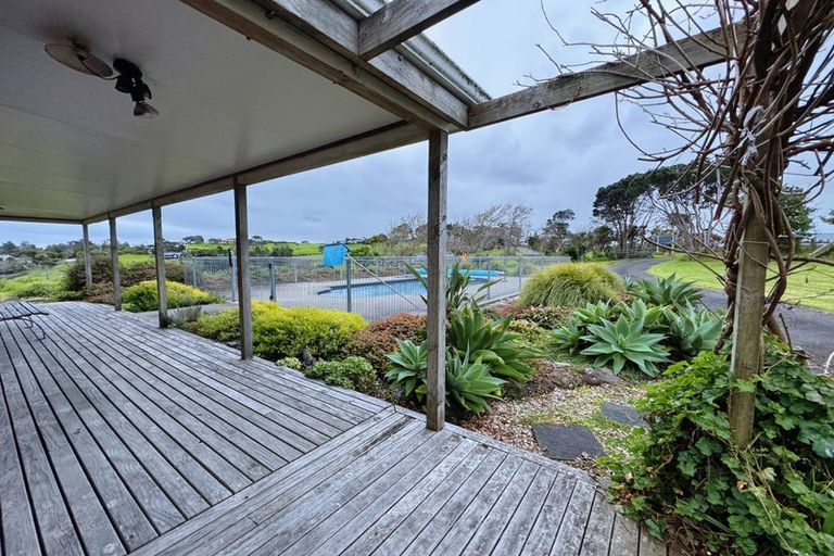 Photo of property in 1435 Old North Road, Helensville, 0875