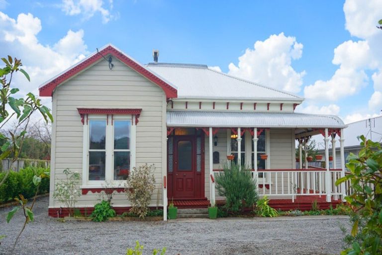 Photo of property in 168 High Street South, Carterton, 5713