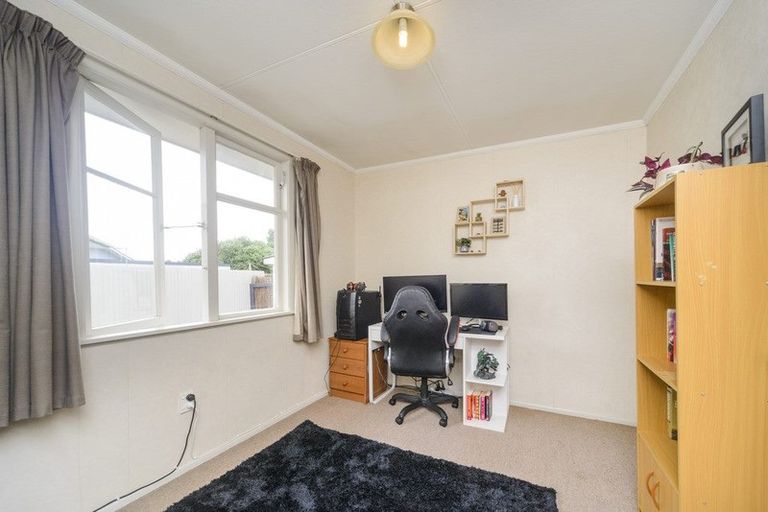Photo of property in 128 Limbrick Street, Terrace End, Palmerston North, 4410