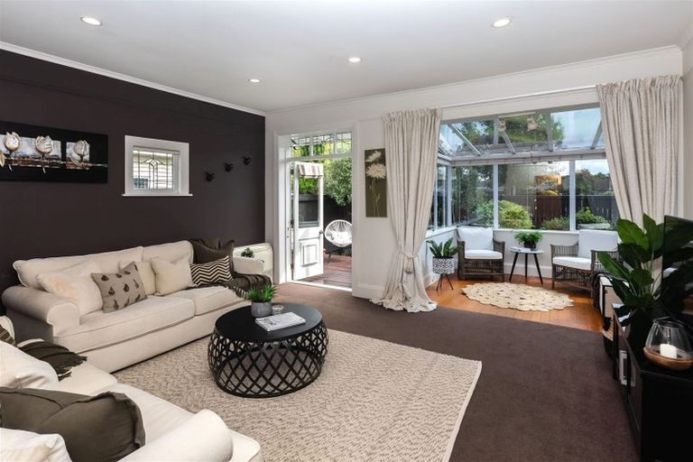 Photo of property in 30 Blighs Road, Strowan, Christchurch, 8052