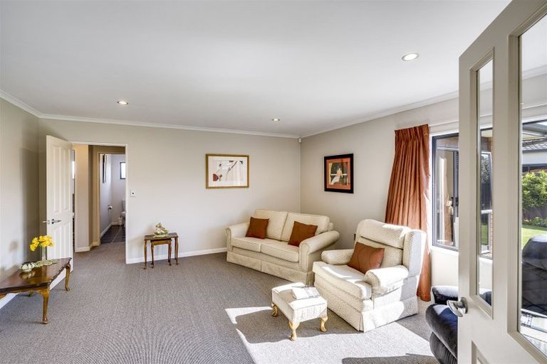 Photo of property in 32 Tasman Drive, Poraiti, Napier, 4112