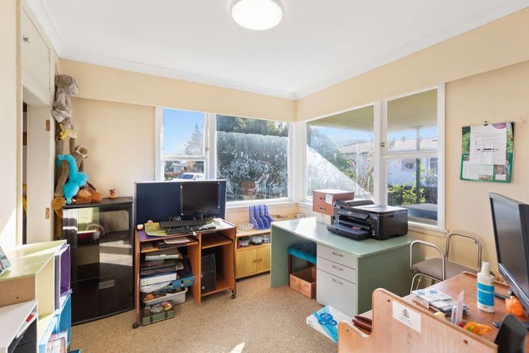 Photo of property in 39 Gloucester Street, Takaro, Palmerston North, 4412